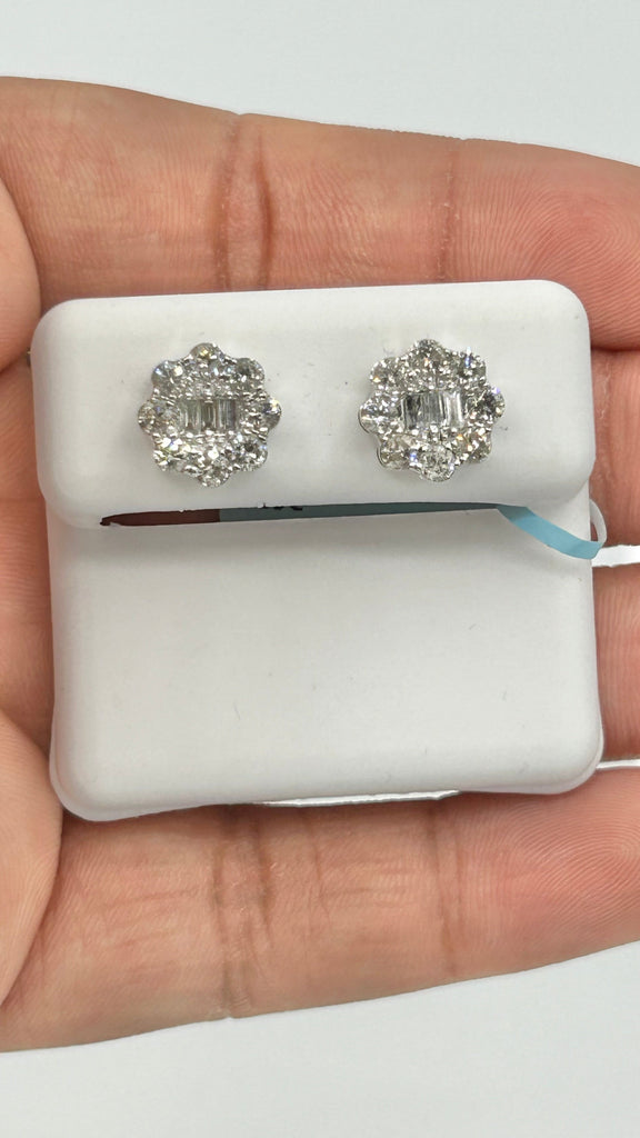 *NEW* 14k 207 White Gold Flower Baguette Diamonds 💎 VS Earrings JTJ™ - - Javierthejeweler