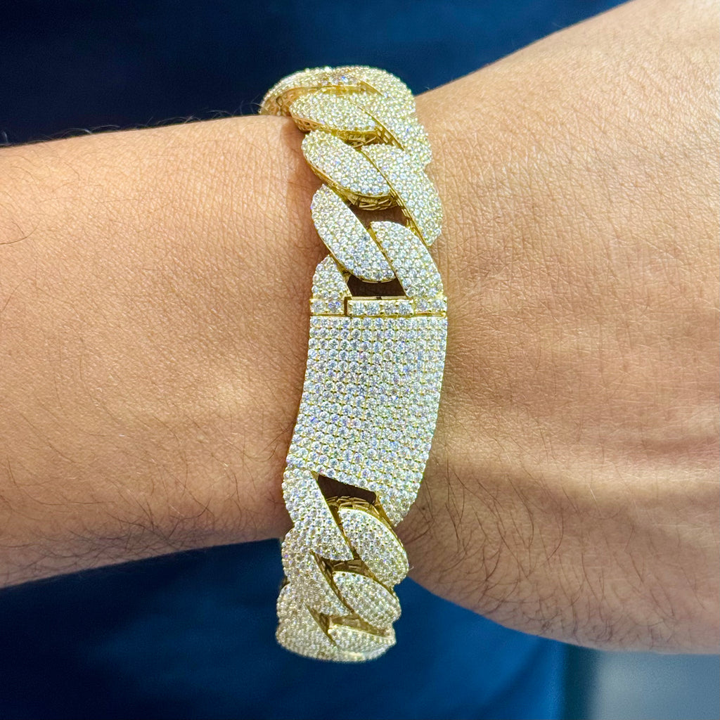 14k Men Hollow Cuban Bracelet Full CZ (18MM) JTJ™ - Javierthejeweler