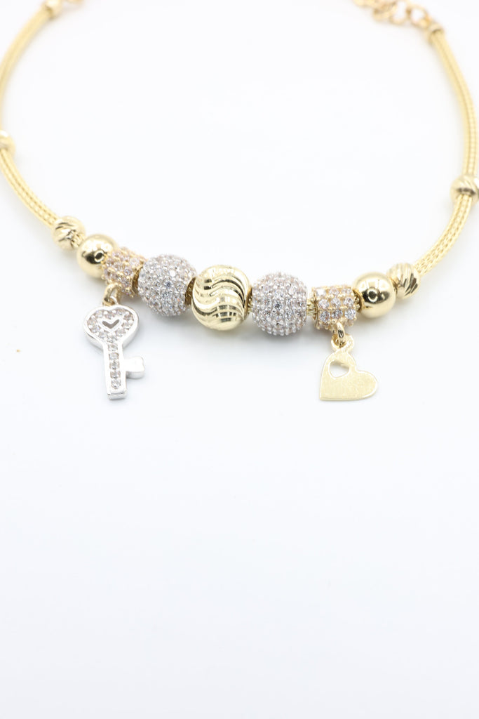 *NEW* 14k Charm Bracelet 🗝️♥️ JTJ™ - Javierthejeweler