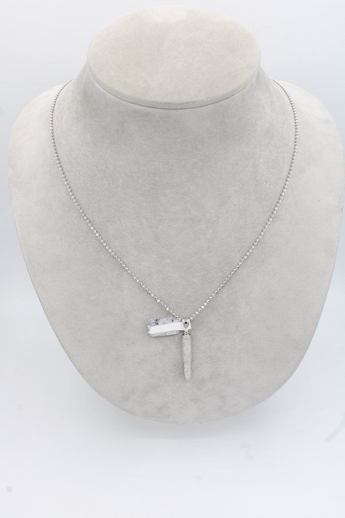*New* 14k White Bullet Diamond Pendant 💎💎(VVS) W/ Moon Cut Chain JTJ™ - Javierthejeweler