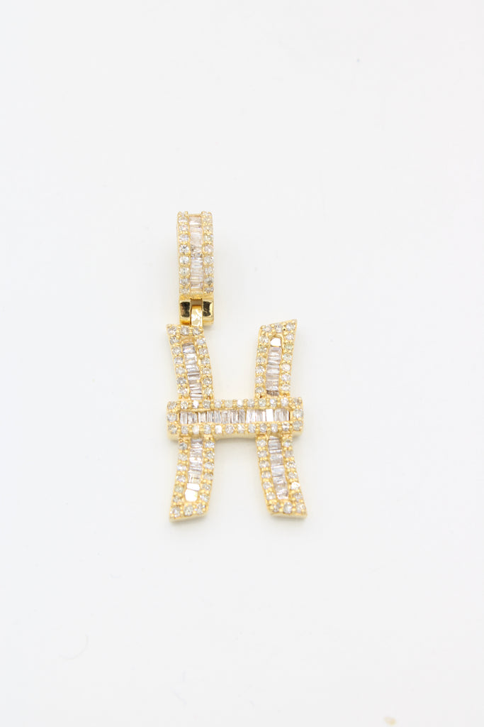 *NEW* 14K Diamond Initial Pendant 💎 - JTJ™ - Javierthejeweler